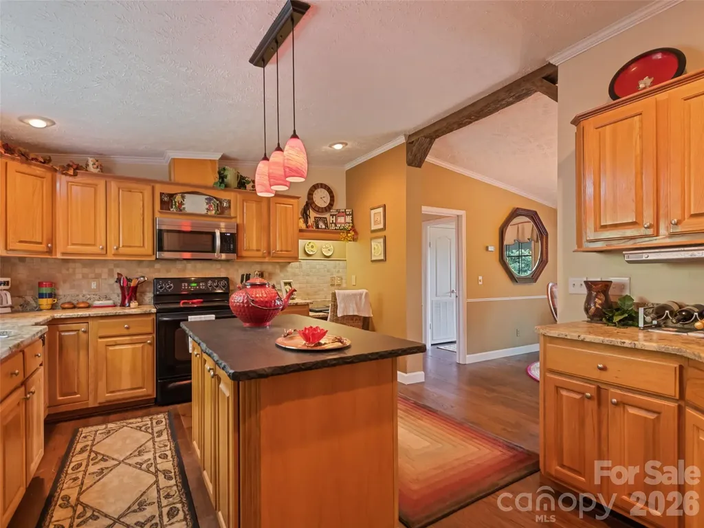 412 Gaddy Heights Waynesville NC 28786