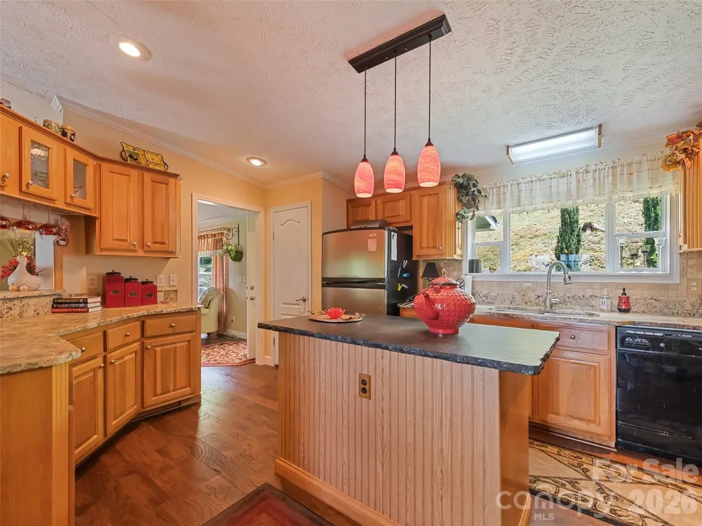 412 Gaddy Heights Waynesville NC 28786