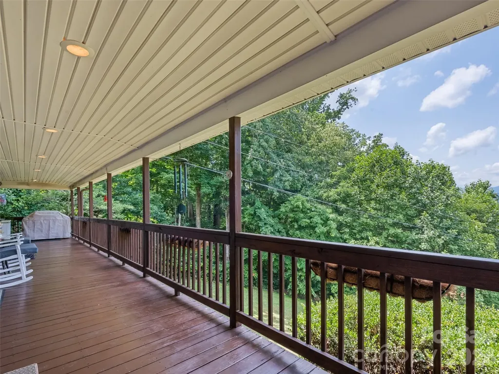 412 Gaddy Heights Waynesville NC 28786