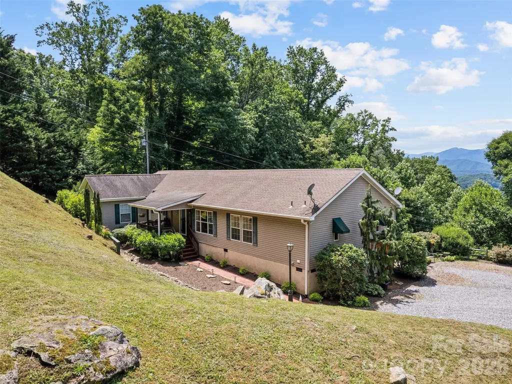 412 Gaddy Heights Waynesville NC 28786