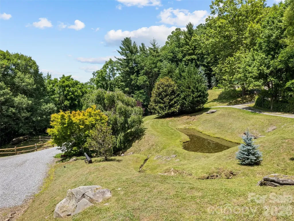 412 Gaddy Heights Waynesville NC 28786