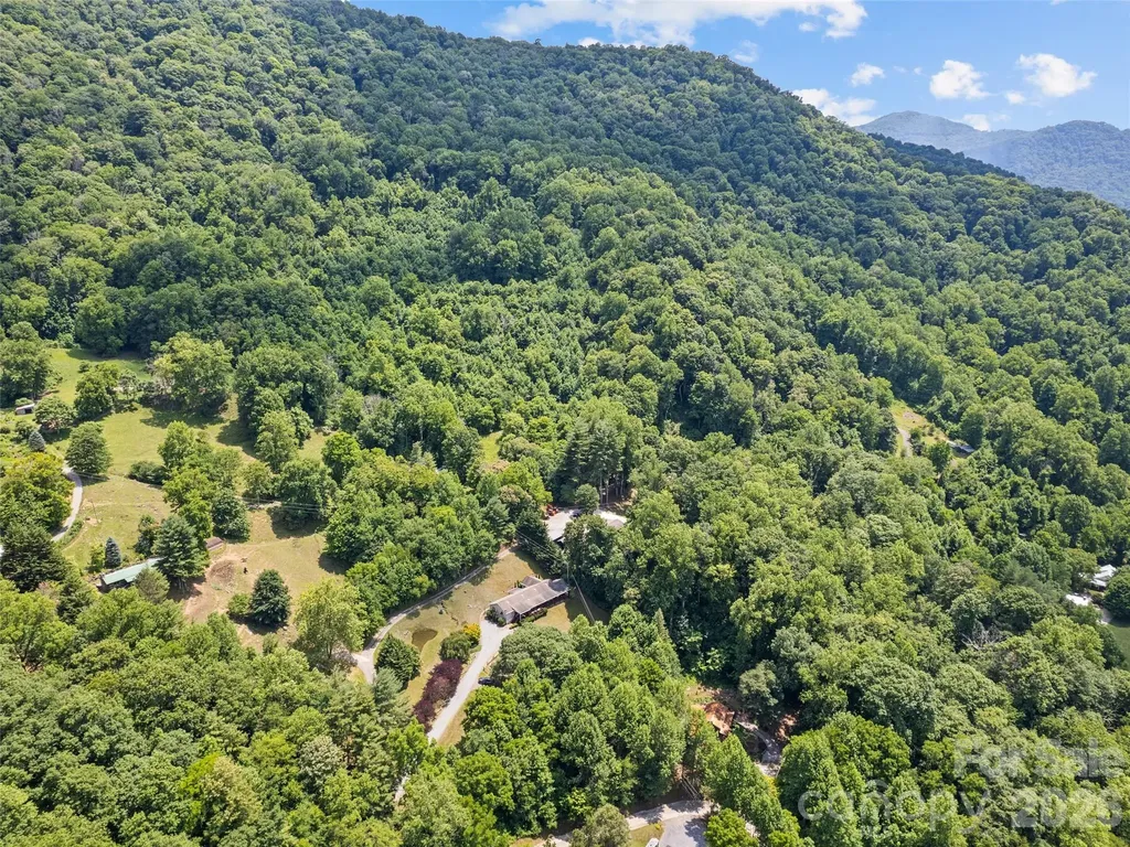 412 Gaddy Heights Waynesville NC 28786