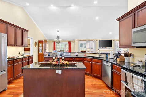 1174 Dale Road Spruce Pine NC 28777