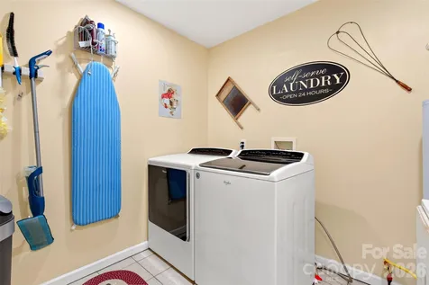 1174 Dale Road Spruce Pine NC 28777