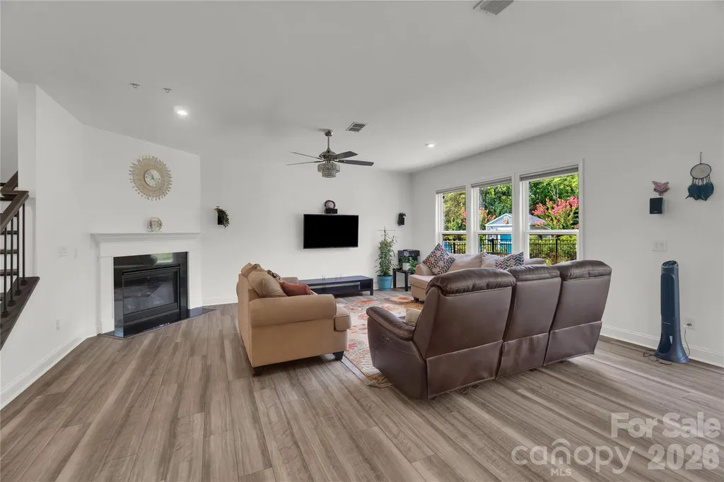 14314 Aikenwood Drive Charlotte NC 28278