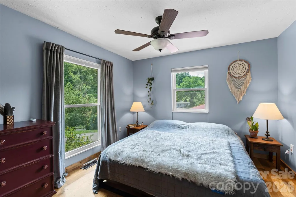 79 Laurel Cove Road Candler NC 28715