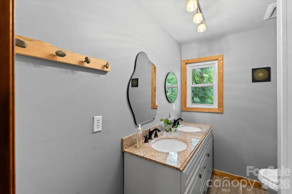 79 Laurel Cove Road Candler NC 28715