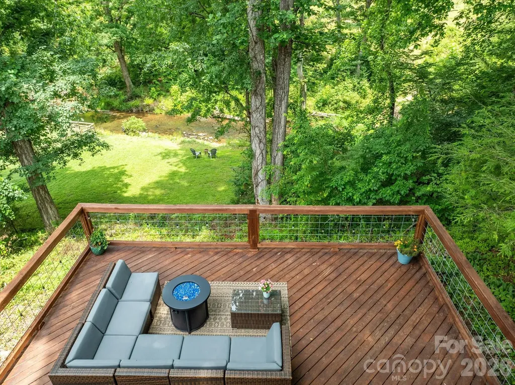 79 Laurel Cove Road Candler NC 28715