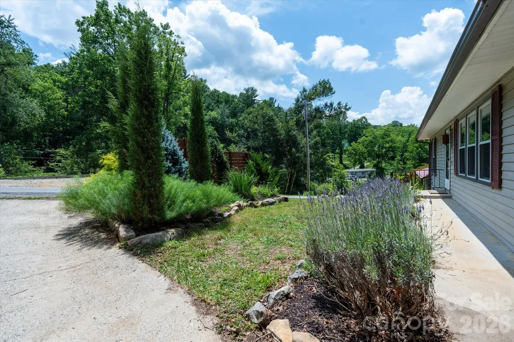 79 Laurel Cove Road Candler NC 28715