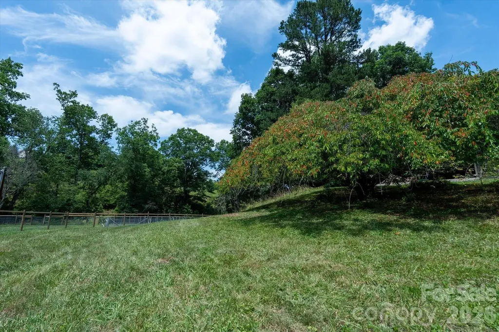 79 Laurel Cove Road Candler NC 28715
