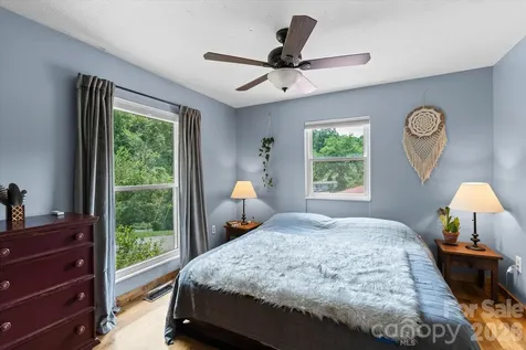 79 Laurel Cove Road Candler NC 28715