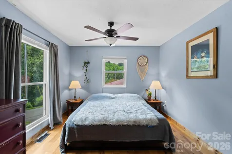 79 Laurel Cove Road Candler NC 28715