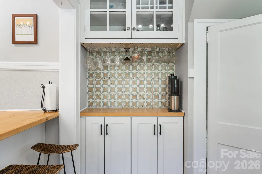 25 Saint Dunstans Circle Asheville NC 28803