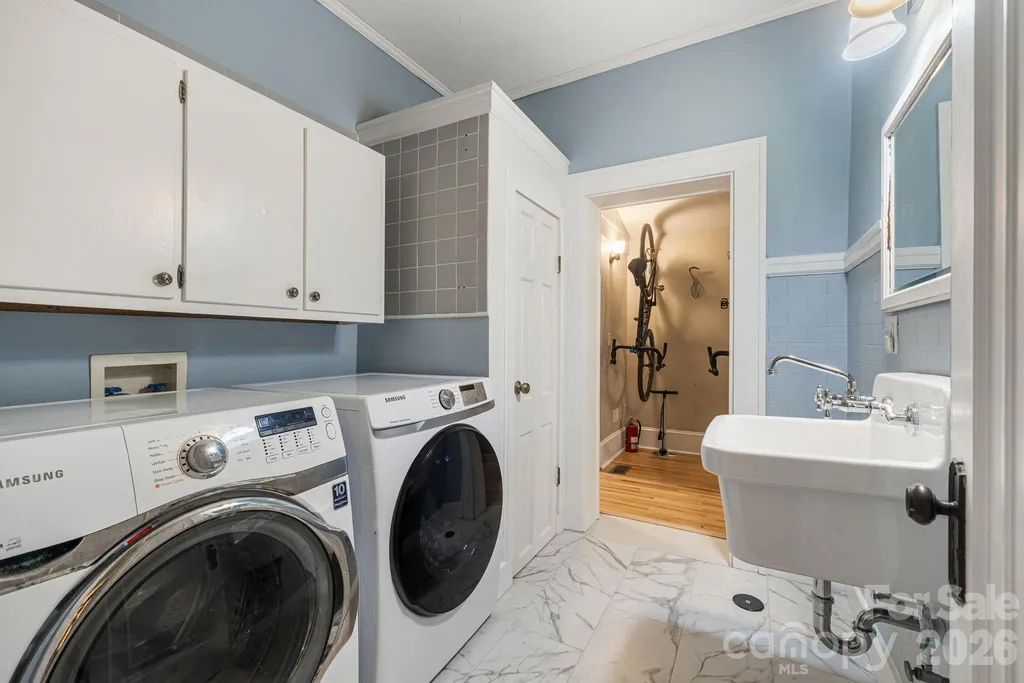 25 Saint Dunstans Circle Asheville NC 28803