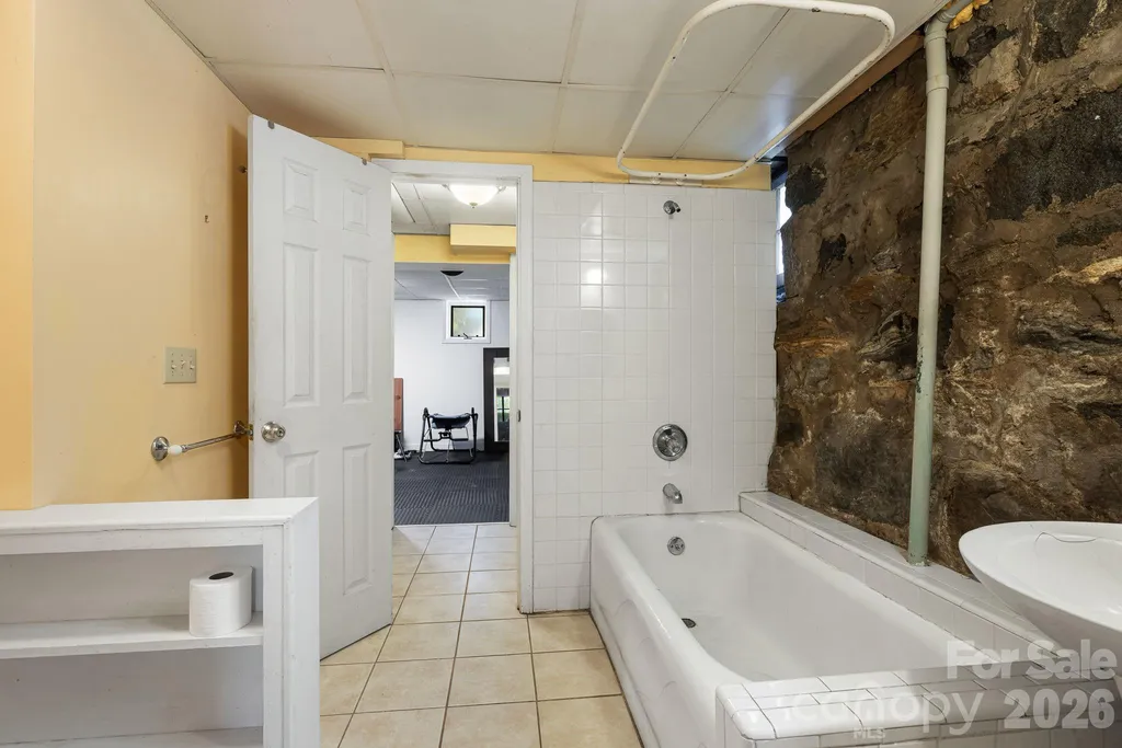 25 Saint Dunstans Circle Asheville NC 28803