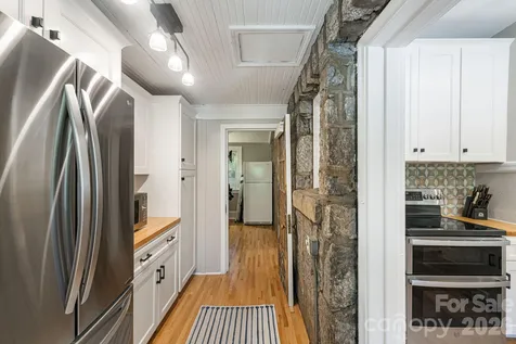 25 Saint Dunstans Circle Asheville NC 28803