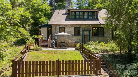 25 Saint Dunstans Circle Asheville NC 28803