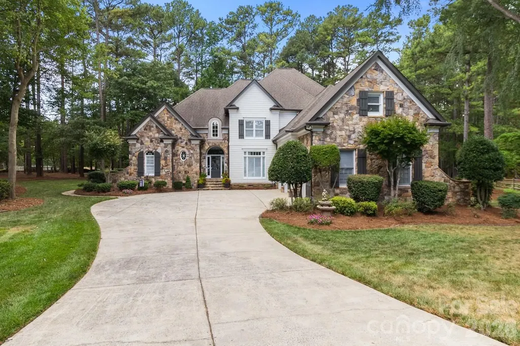 103 White Crest Court Mooresville NC 28117