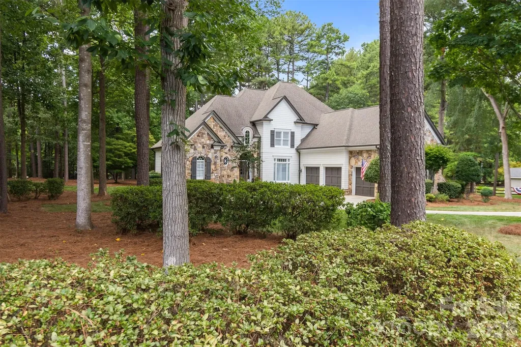 103 White Crest Court Mooresville NC 28117