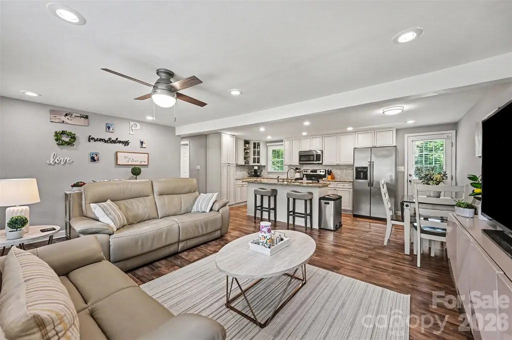 561 Primrose Lane NW Concord NC 28027