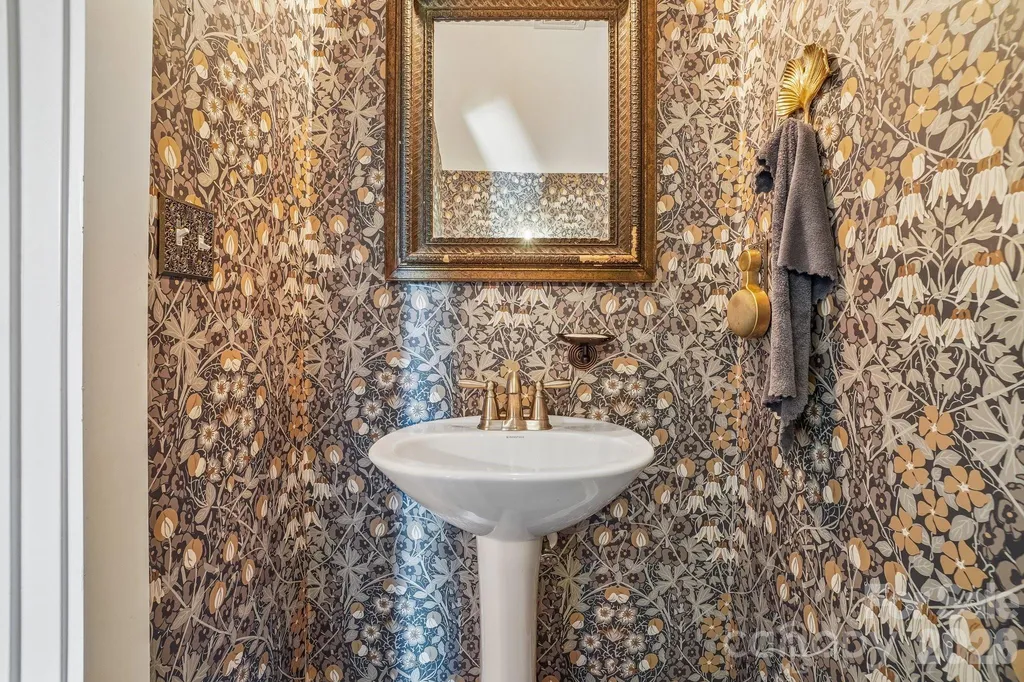 245 Rockrose Court Asheville NC 28803