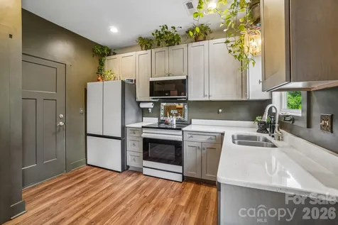 245 Rockrose Court Asheville NC 28803