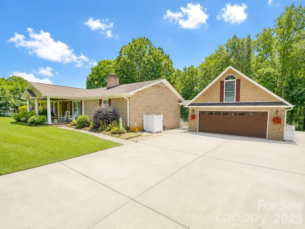 107 Mistywood Drive Mount Holly NC 28120