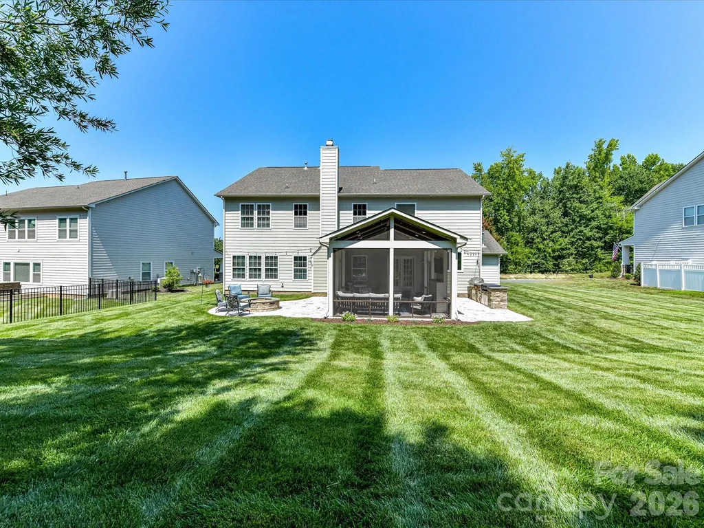 5026 Stonehill Lane Matthews NC 28104