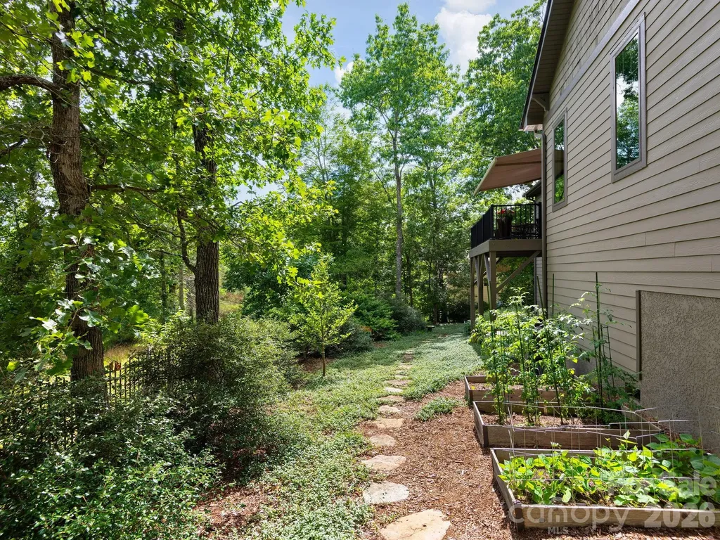 2 Green Drake Court Candler NC 28715