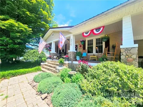 9216 Nc Highway 194 Highway N Lansing NC 28643