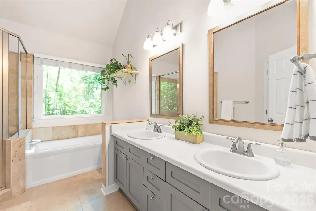 2914 Windsor Chase Drive Matthews NC 28105