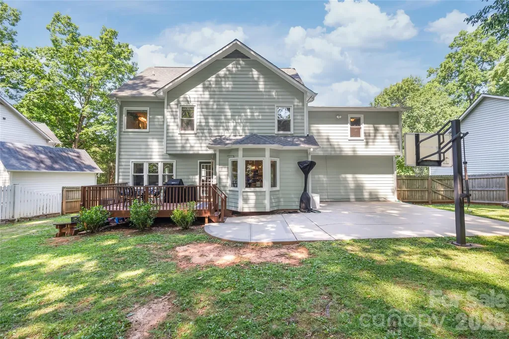 2914 Windsor Chase Drive Matthews NC 28105