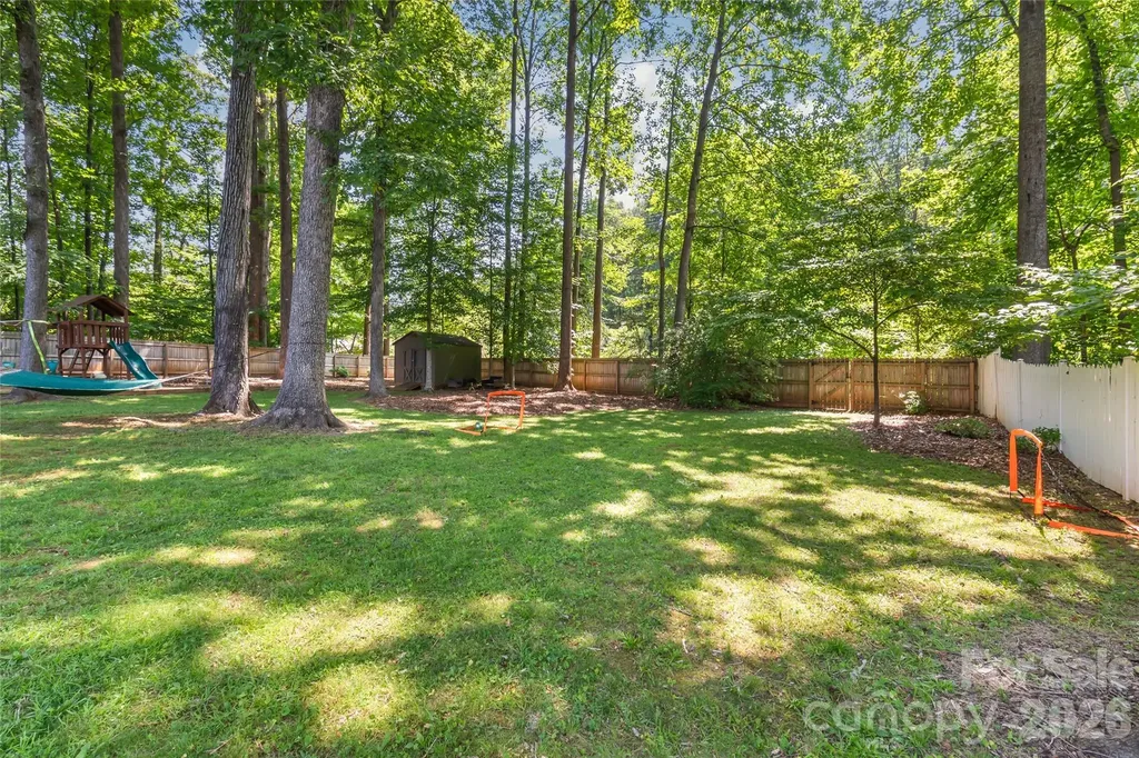 2914 Windsor Chase Drive Matthews NC 28105