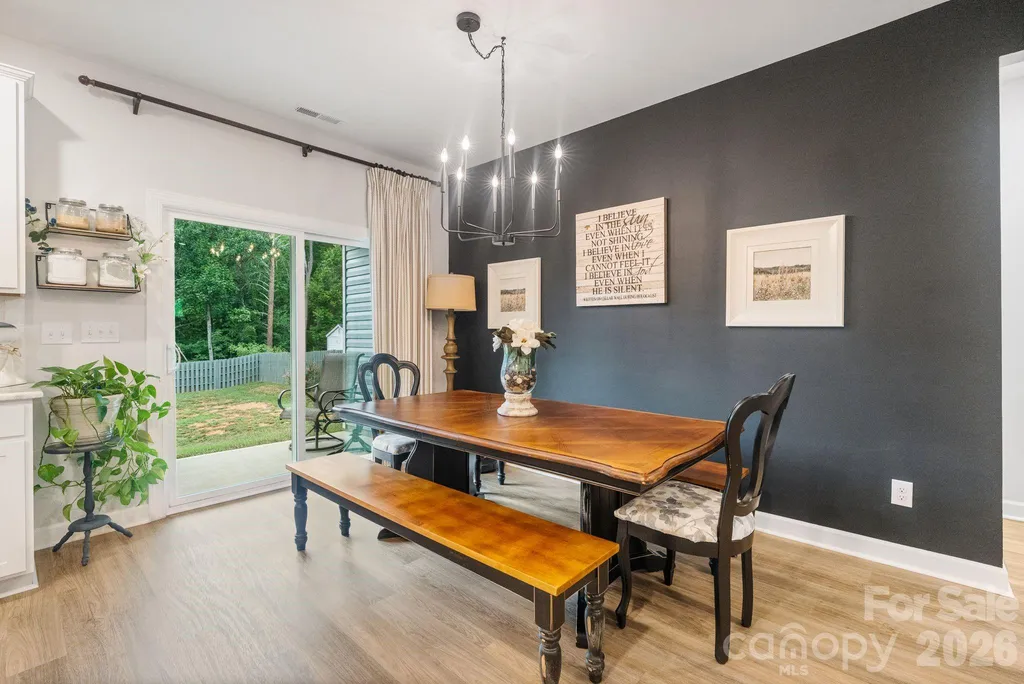 1002 Westminster Drive Statesville NC 28677