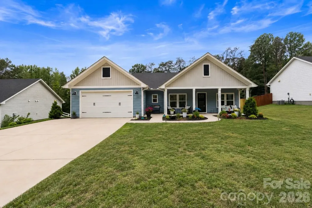 1002 Westminster Drive Statesville NC 28677