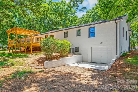 840 Marions Country Lane Rural Hall NC 27045