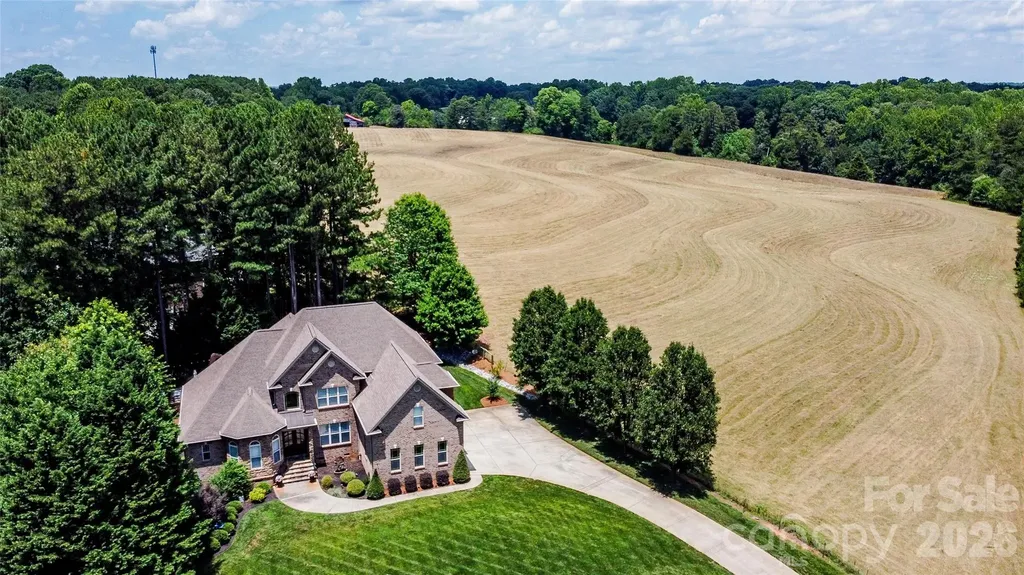 139 Waterbury Drive Mooresville NC 28117