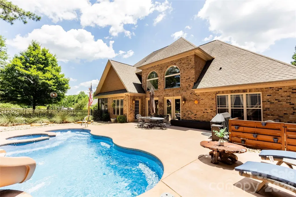 139 Waterbury Drive Mooresville NC 28117