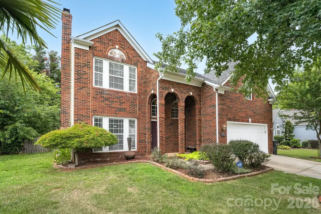 6813 Neuhoff Lane Charlotte NC 28269