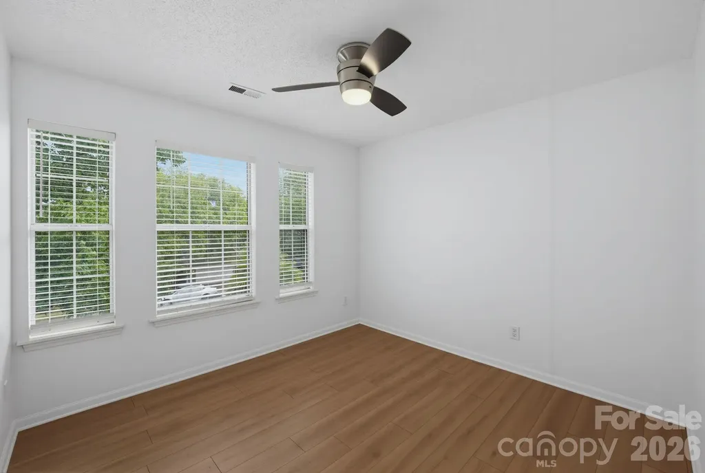6813 Neuhoff Lane Charlotte NC 28269
