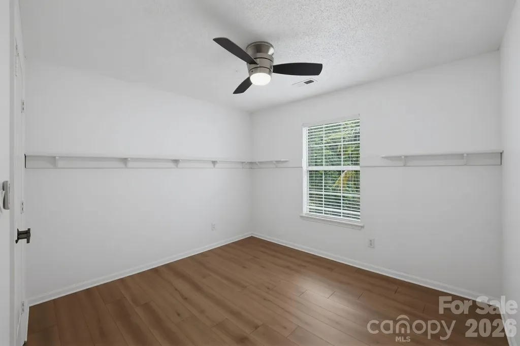 6813 Neuhoff Lane Charlotte NC 28269