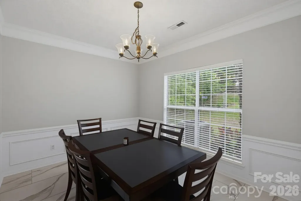 6813 Neuhoff Lane Charlotte NC 28269