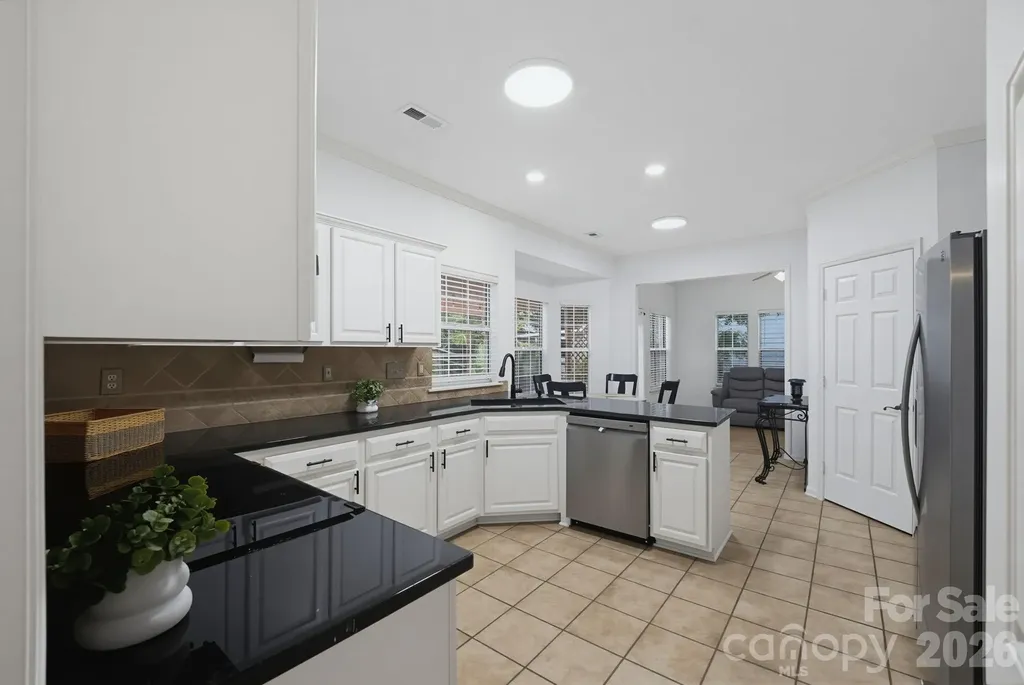 6813 Neuhoff Lane Charlotte NC 28269