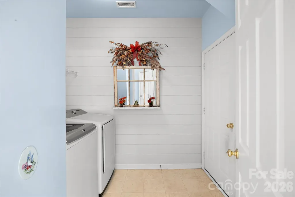 12036 Humboldt Drive Charlotte NC 28277