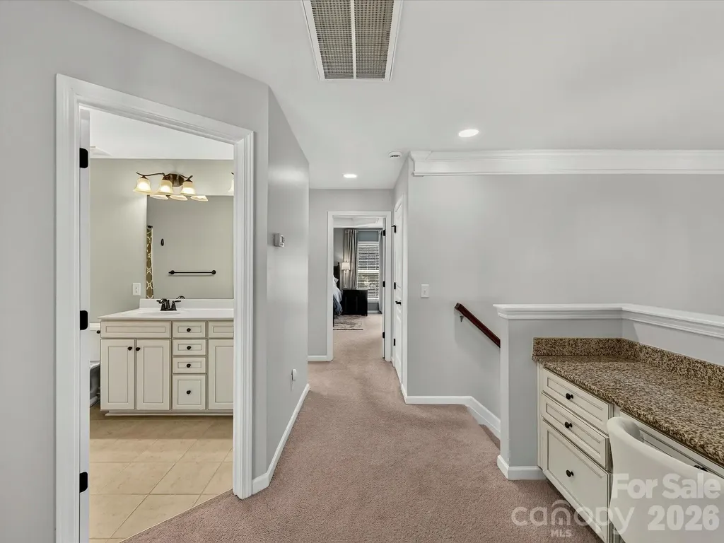 6017 Carrollton Lane Charlotte NC 28210