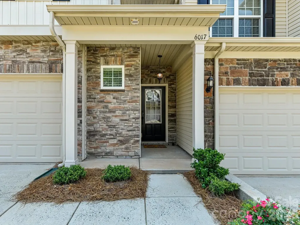 6017 Carrollton Lane Charlotte NC 28210