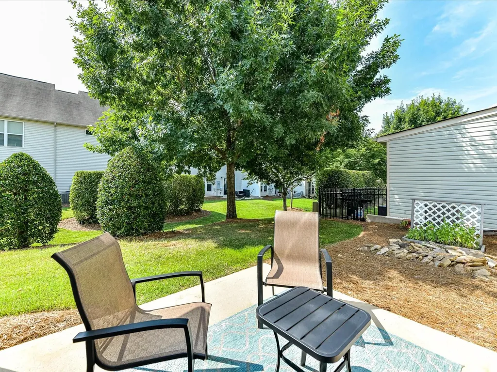 6017 Carrollton Lane Charlotte NC 28210