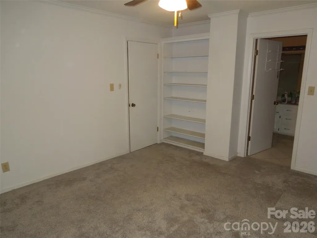 813 Robinson Clemmer Road Dallas NC 28034