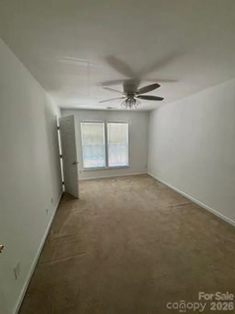 121 Kallie Loop Mooresville NC 28117