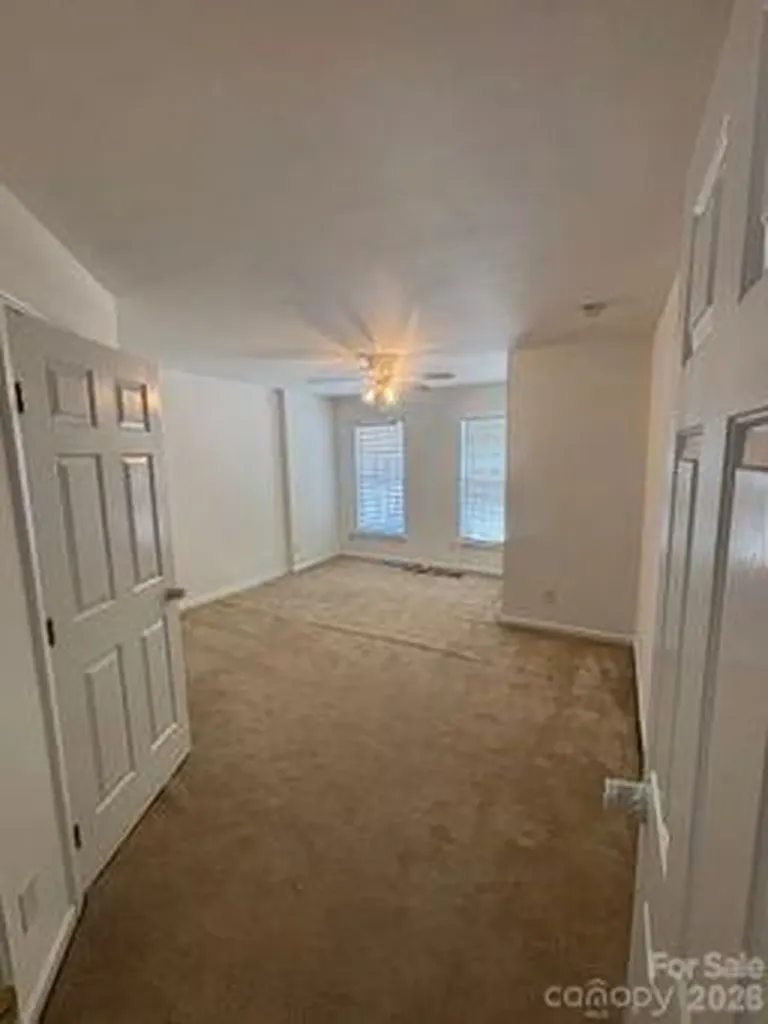 121 Kallie Loop Mooresville NC 28117